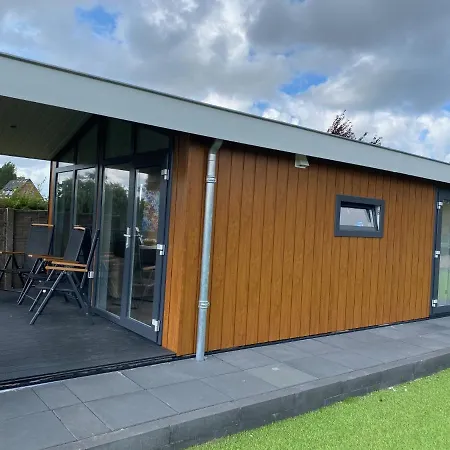 Tiny House With Hotub Near Beach And Amsterdam 木屋 *